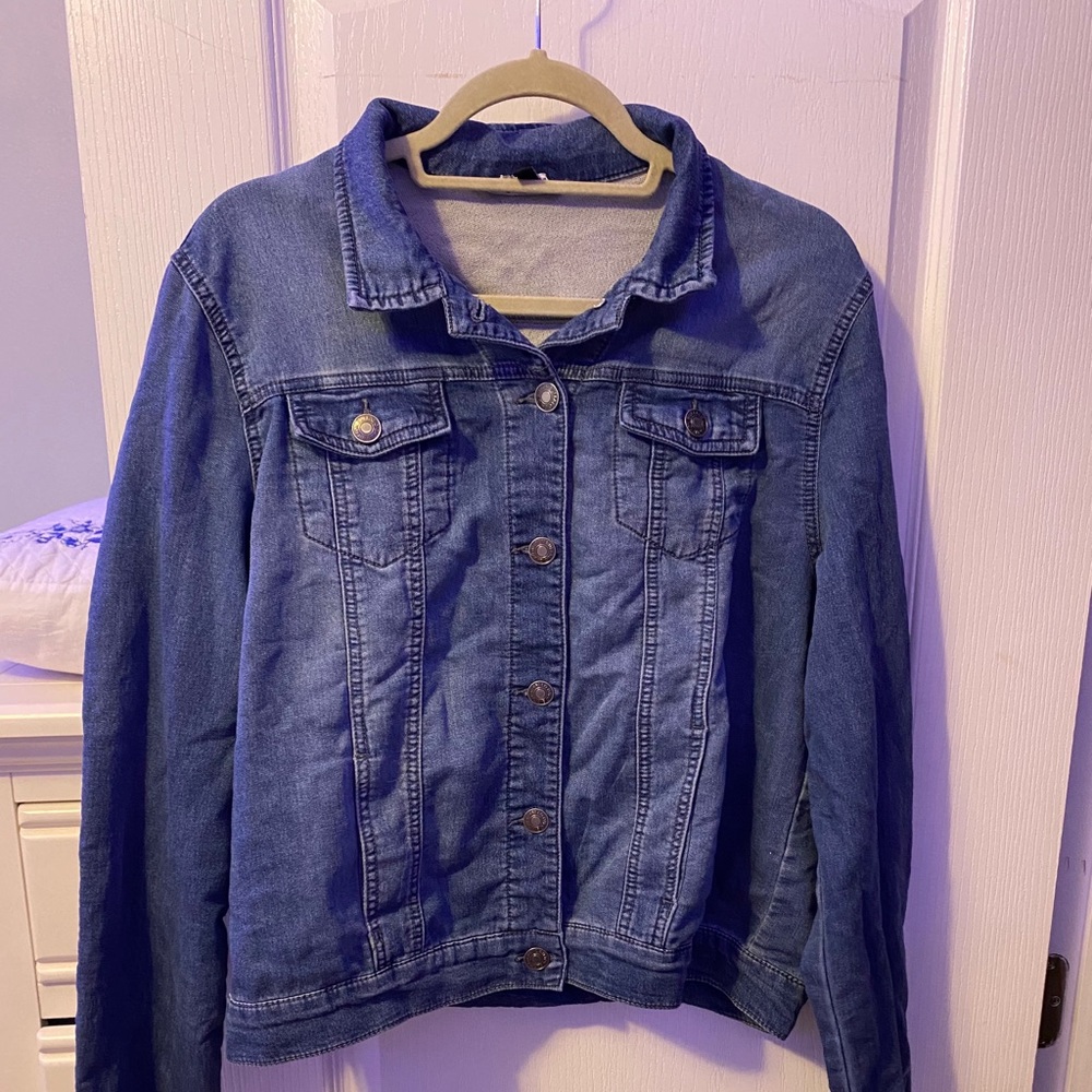 Denim Jacket (medium-light shade)